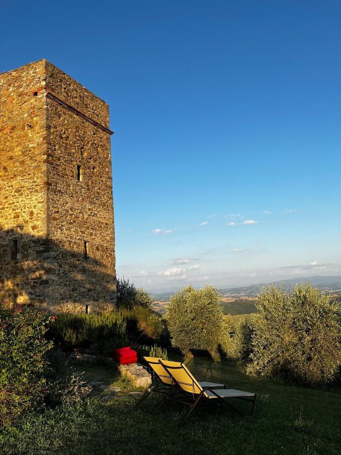 Medieval Tower In Umbria With Swimming Pool Montelagello Bagian luar foto
