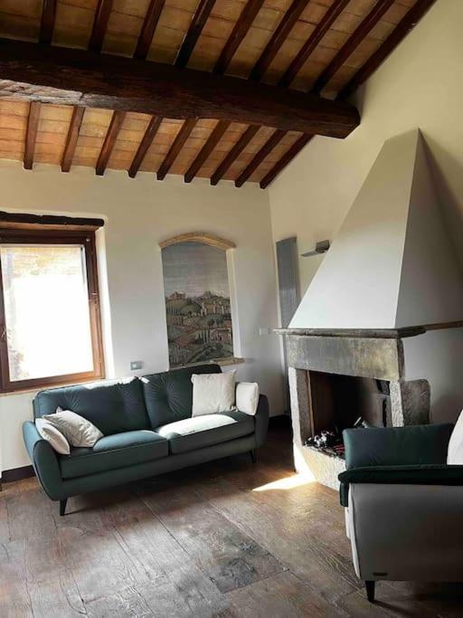 Medieval Tower In Umbria With Swimming Pool Montelagello Bagian luar foto