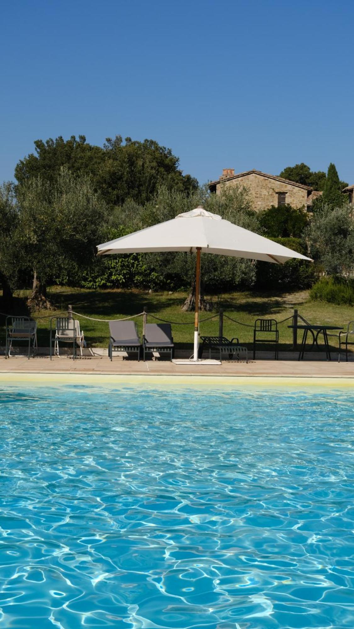 Medieval Tower In Umbria With Swimming Pool Montelagello Bagian luar foto